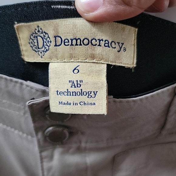 Democracy Ab Technology Cargo Utility Style Pants Size 6 Beige $78 Retail - Picture 4 of 5
